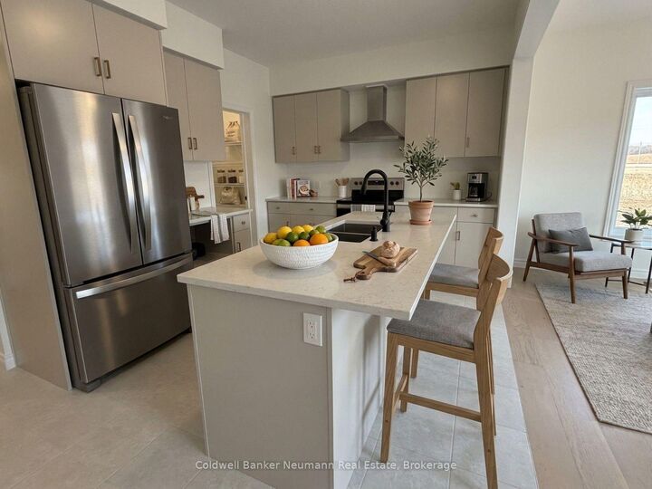 Property Photo:  537 Anton Crescent  ON N2R 0T8 