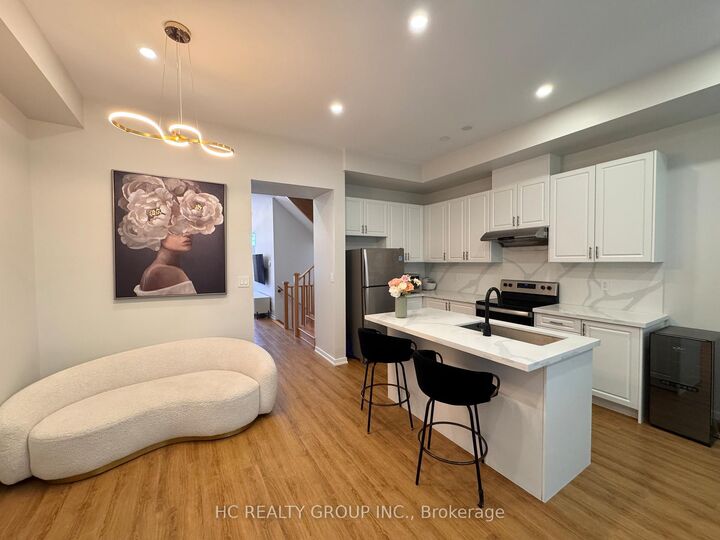Property Photo: 58 Pantheon Lane ON L6E 0V3