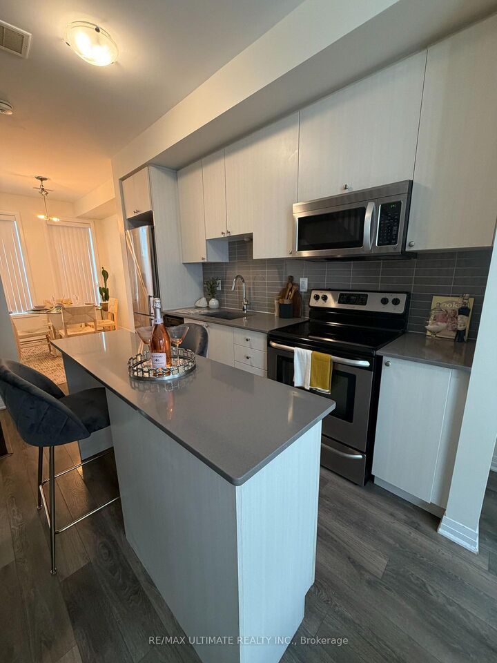 Property Photo: 45 Thomas Mulholland Drive 4 ON M3K 0A5