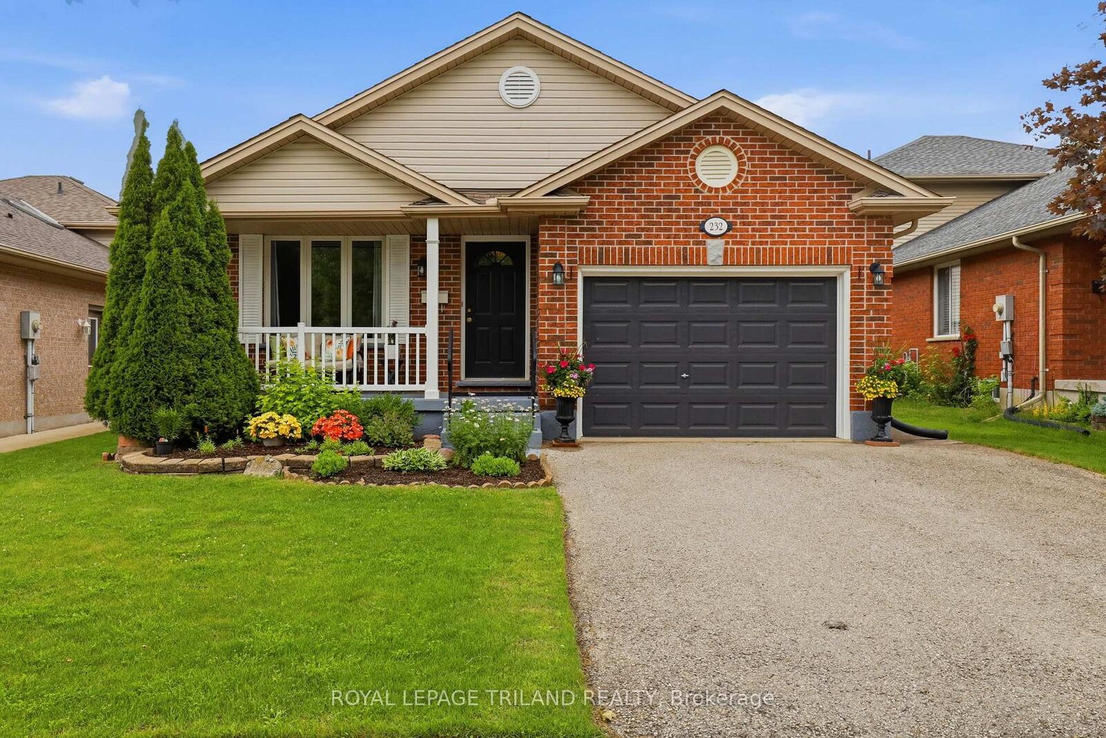 Property Photo: 232 Chelton Road ON N6M 1B5