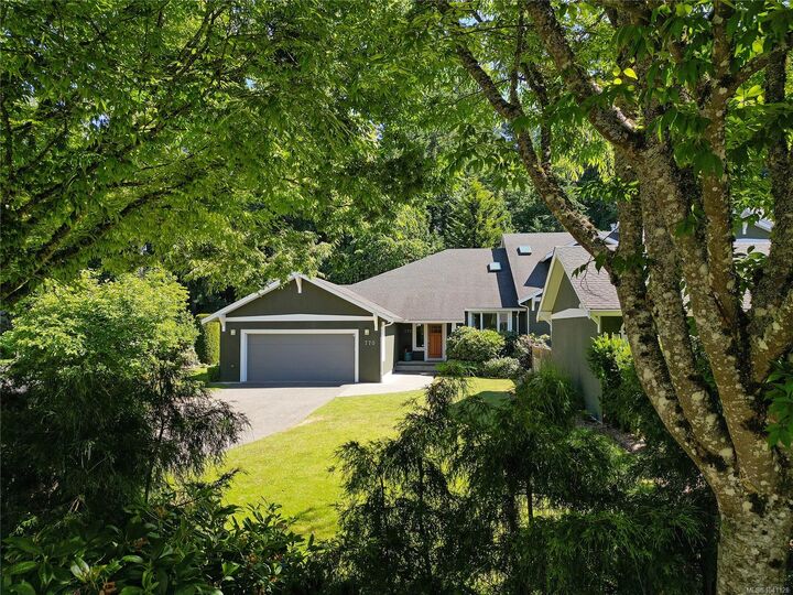 770 Hill Rise Lane — photo 1