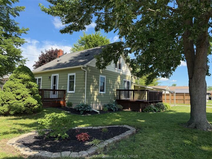 452 John Street — photo 1