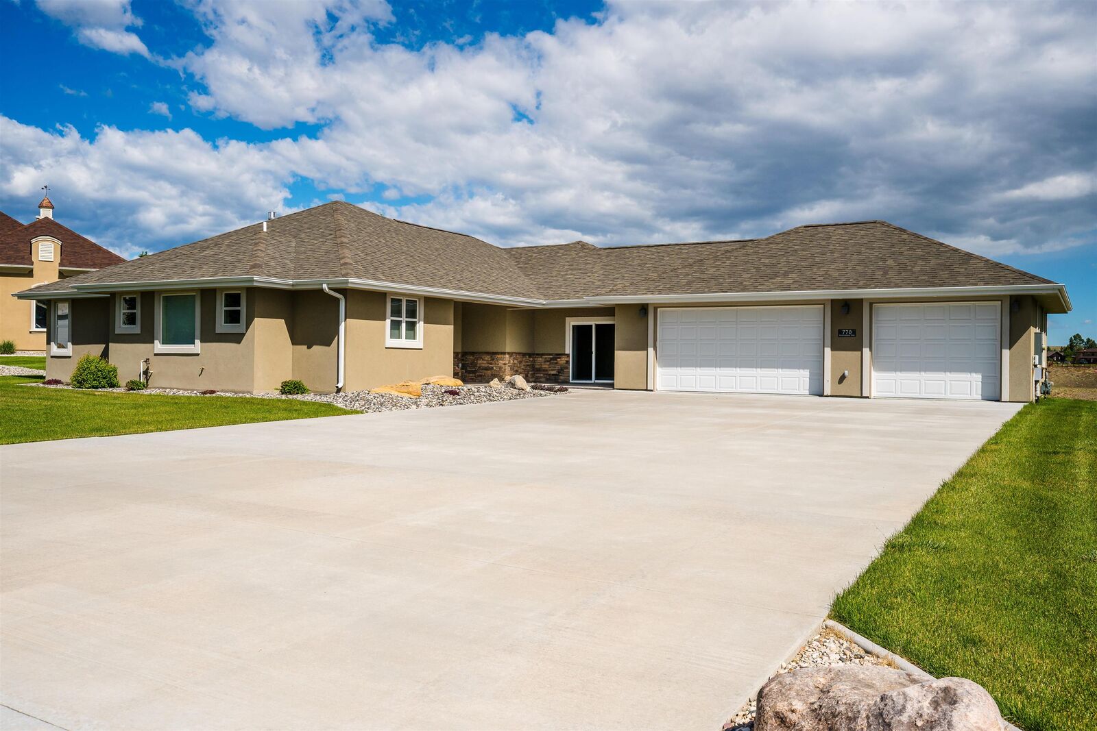 Property Photo:  770 Northridge Way  WY 82834-0000 