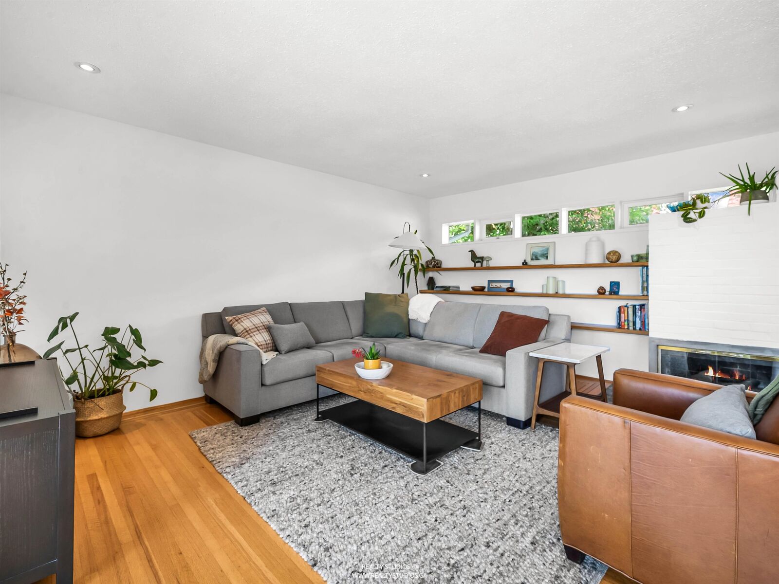 Property Photo: 947 Evergreen Place BC V7R 1R5