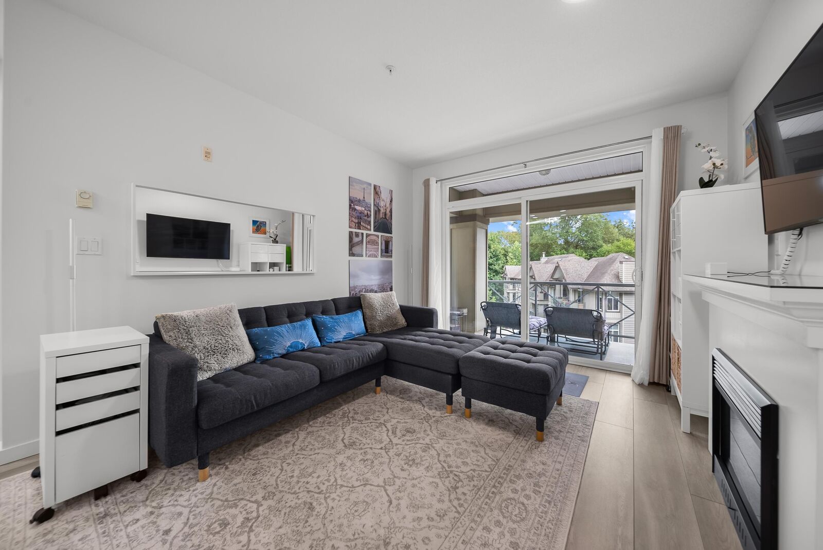 Photo de la propriété:  33318 E Bourquin Crescent 418  BC V2S 0A6 