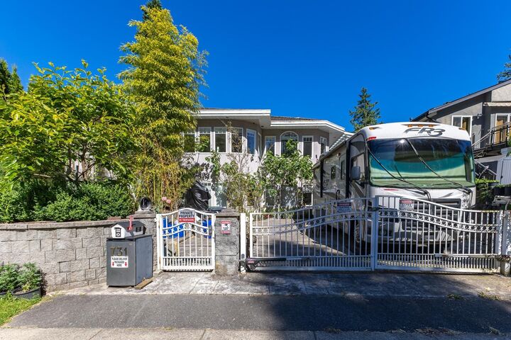 Property Photo: 731 Gatensbury Street BC V3J 5H3