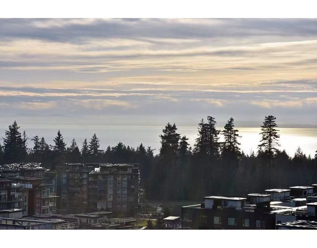 Property Photo:  5782 Berton Avenue 1003  BC V6S 0B6 