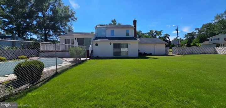 Property Photo:  13 Tuscarora Circle  NJ 08857 
