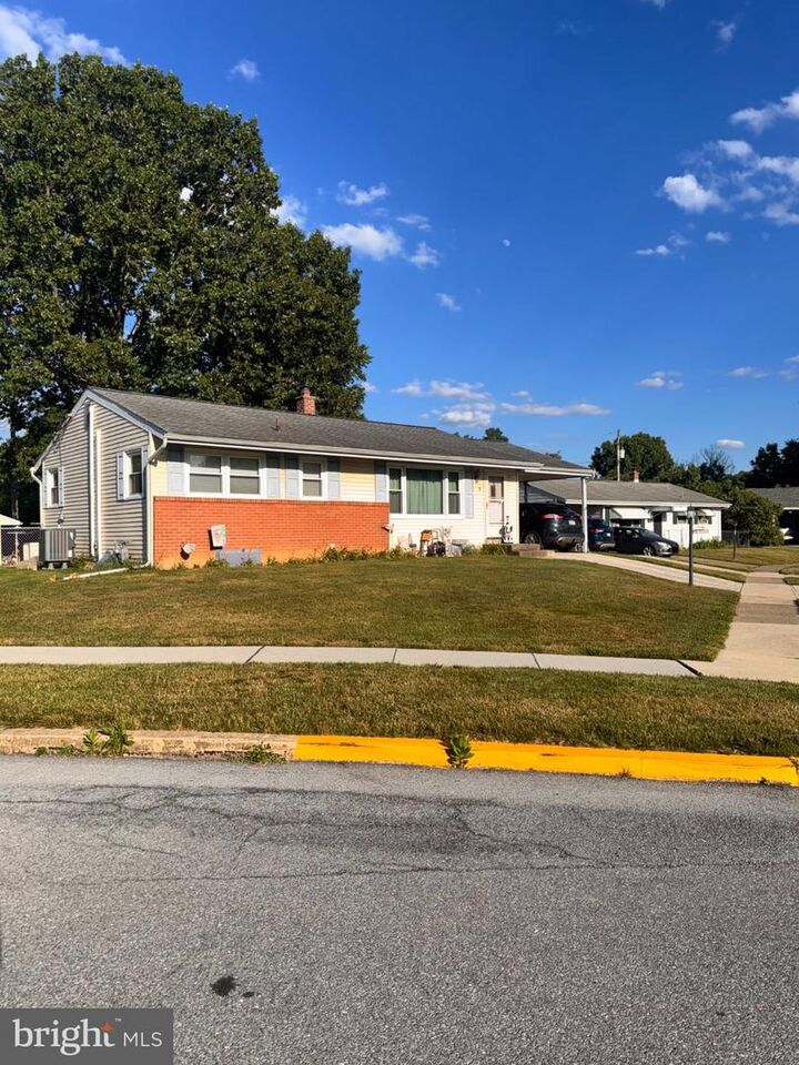 Property Photo:  5 Shirley Drive  PA 17057 