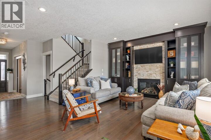 Property Photo:  1213 Hillcrest Manor Estates  AB T1P 0B9 