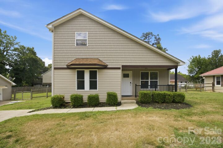 Property Photo:  7564 Katherine Drive  NC 28037 