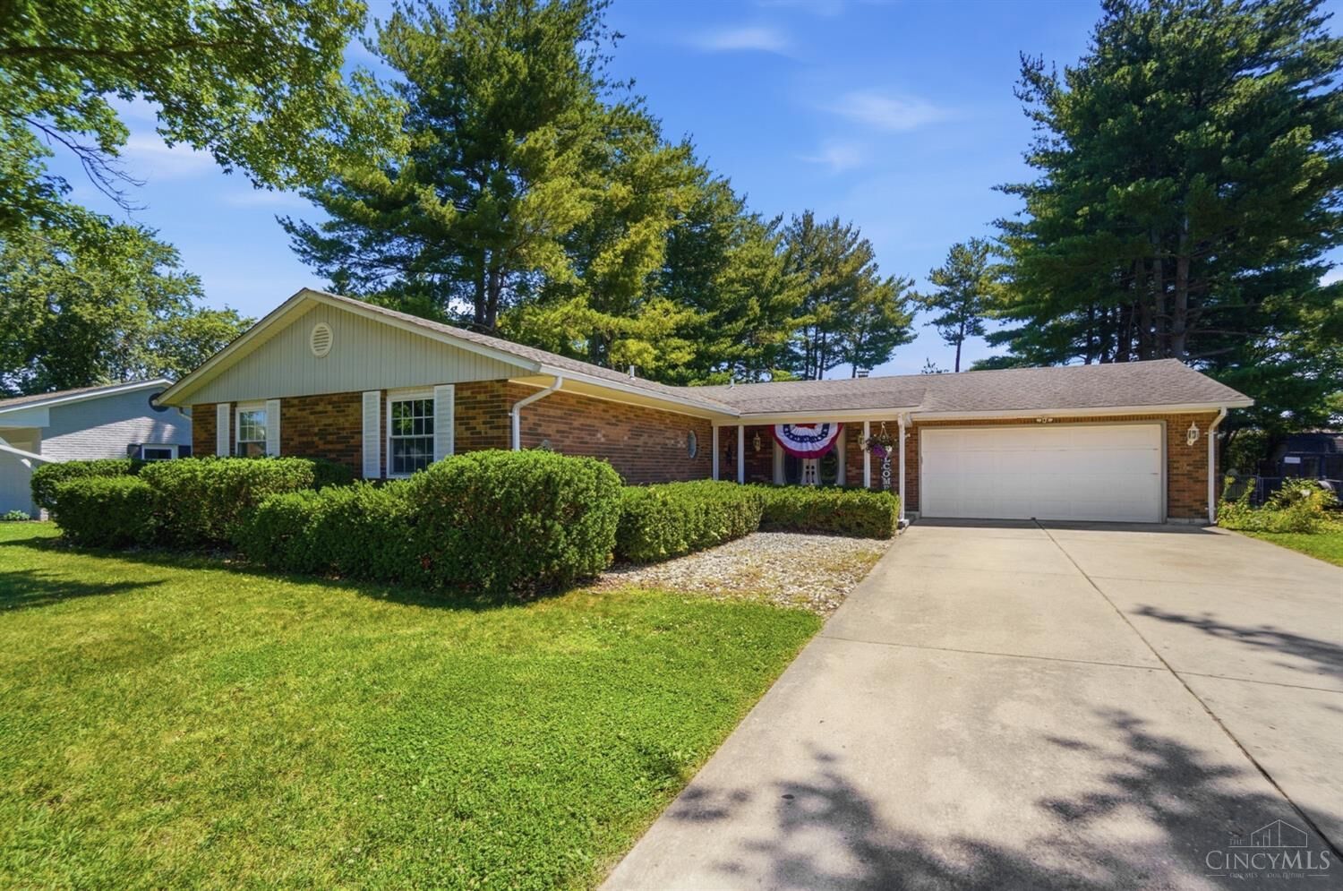 Property Photo: 8760 Oriole Drive OH 45005