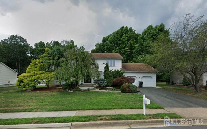 Property Photo:  5 Washington Avenue  NJ 07751 
