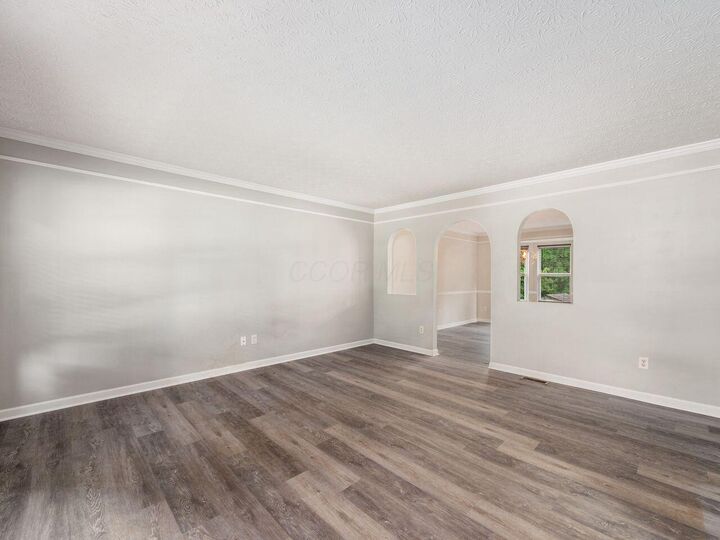 Property Photo:  124 Long Hollow Drive  OH 43062 