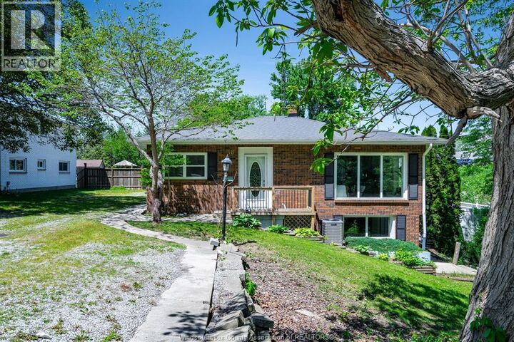 Property Photo:  1838 Seacliff Drive  ON N9Y 2M6 