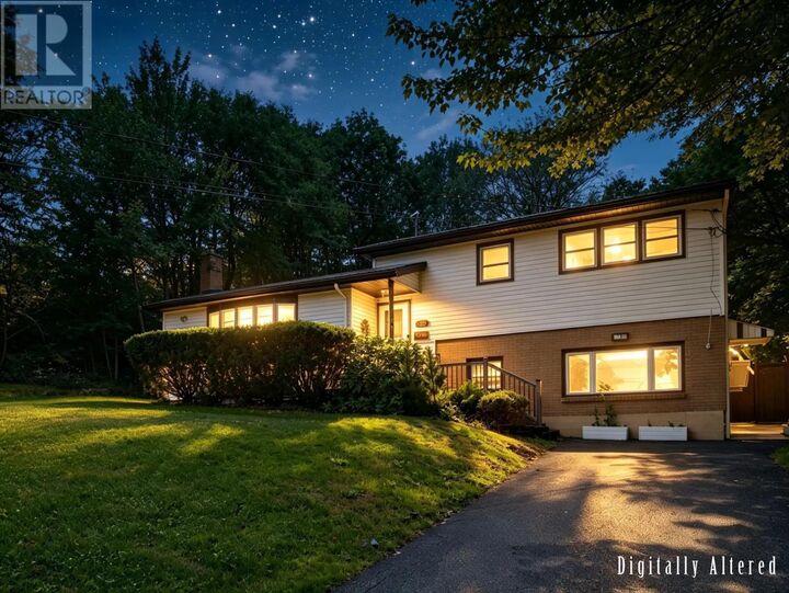 10 Plymouth Street — photo 1