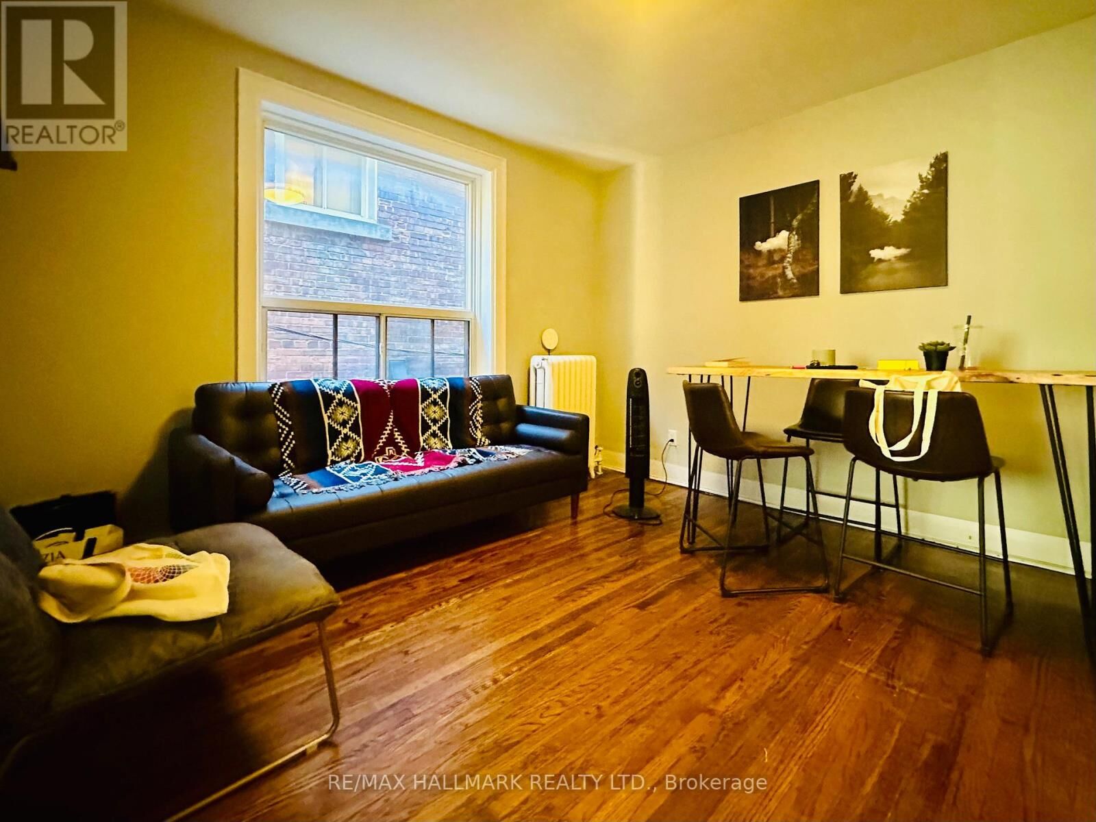 Property Photo:  597 St Clair Avenue West 3  ON M6C 1A3 