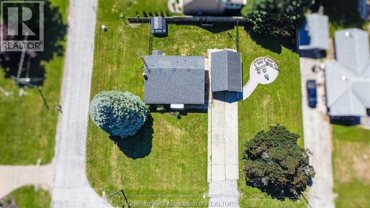 Property Photo:  67 Walnut Drive  ON N8A 3L4 