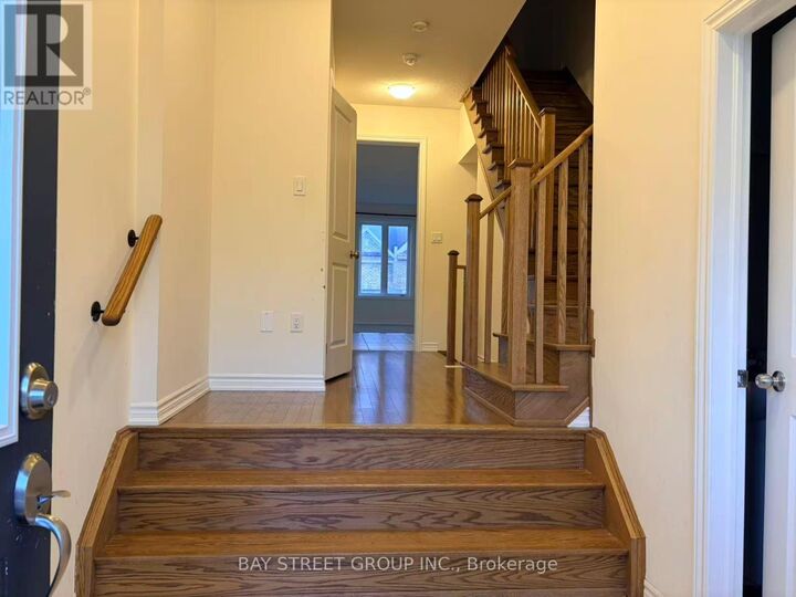 Property Photo:  30 Sigford Street  ON L1P 1Y2 