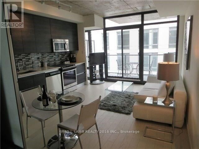Property Photo:  111 Bathurst Street 1212  ON M5V 2R1 