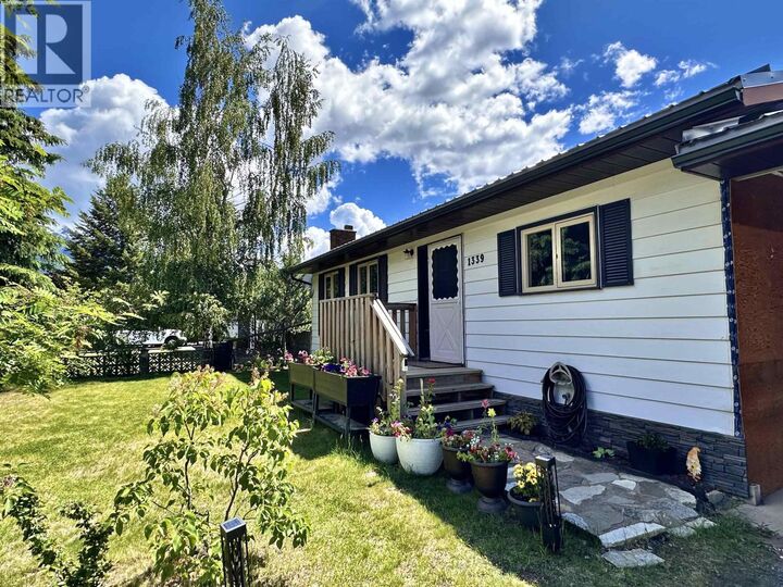 Property Photo: 1339 7th Avenue BC V0E 2Z0