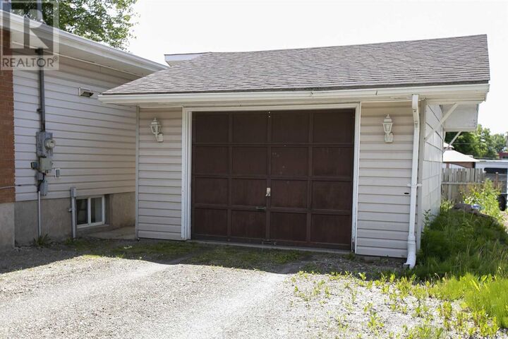 Property Photo:  79 Tilley Rd  ON P6B 3Y7 