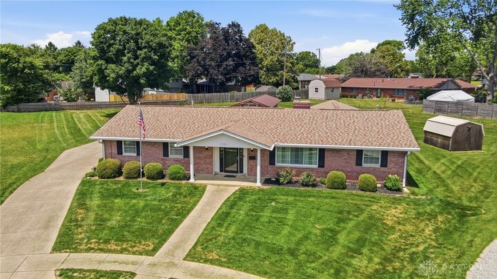 Property Photo:  1331 Walnut Bend Court  OH 45324 