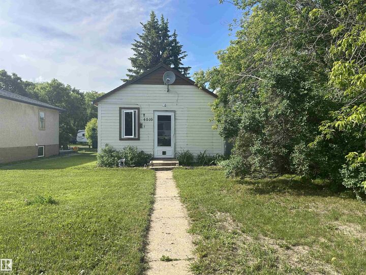 Property Photo:  4916 50 Avenue  AB T0A 2W0 