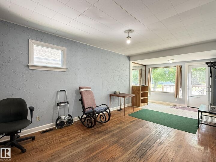 Property Photo:  5132 52 Street  AB T0C 2T0 