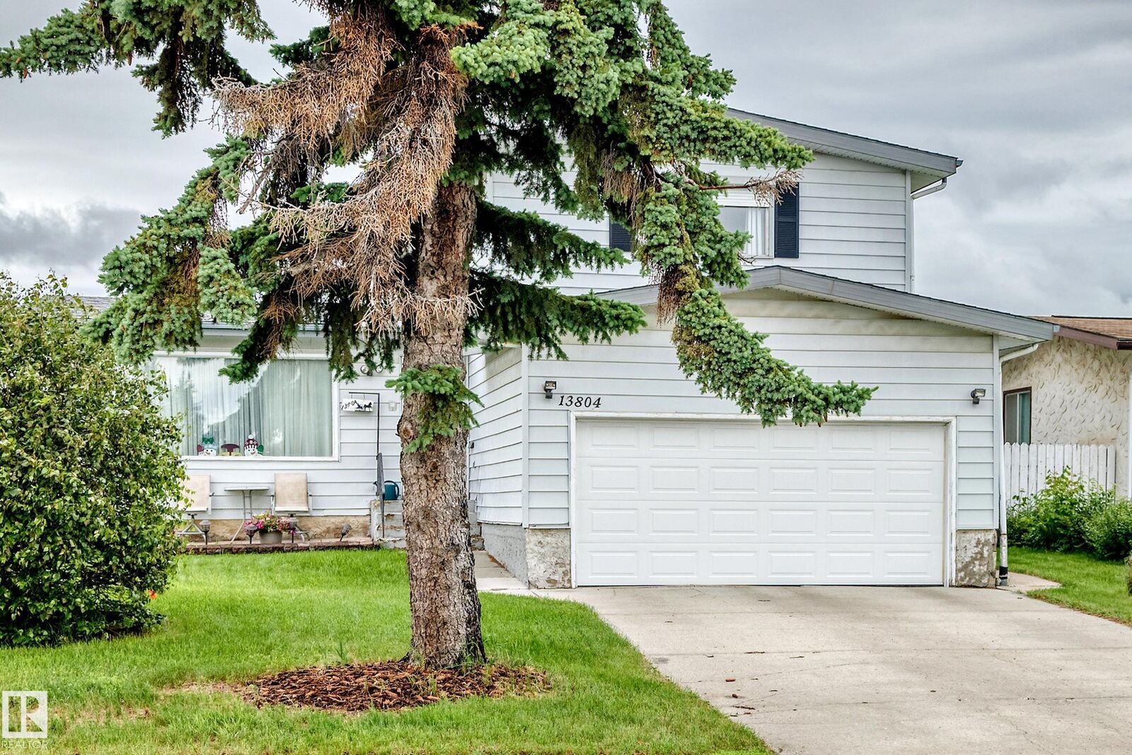 Property Photo:  13804 87 Street NW  AB T5E 3E9 