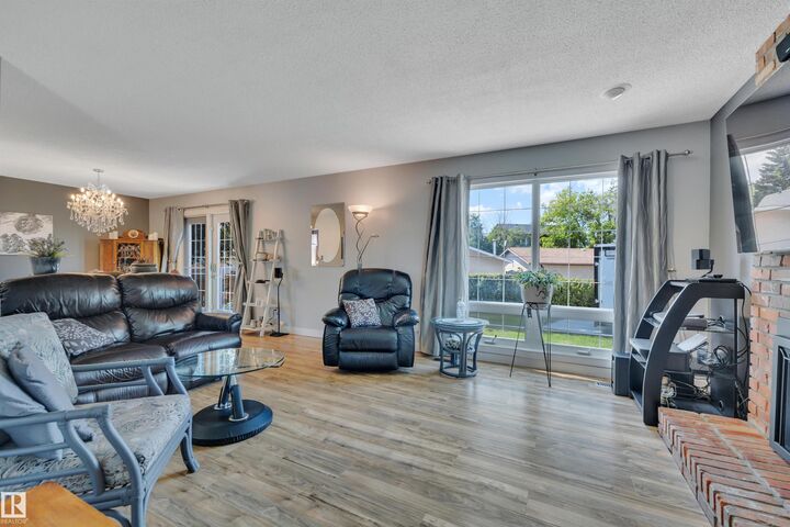 Property Photo:  14032 116 Street NW  AB T5X 3N9 