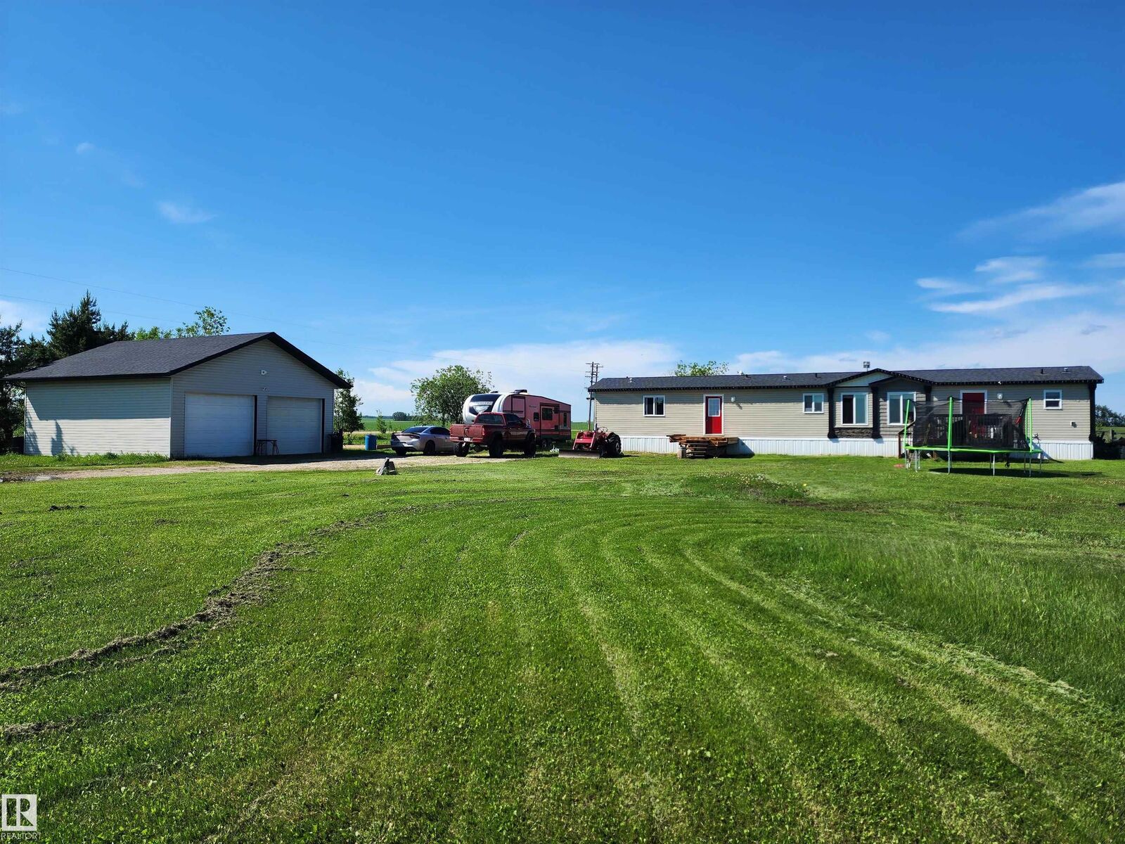 Property Photo:  1232 Twp Road 512  AB T7Y 2N7 
