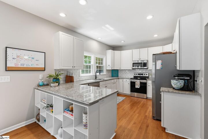 Property Photo:  16 Halehaven Drive  SC 29681-4846 