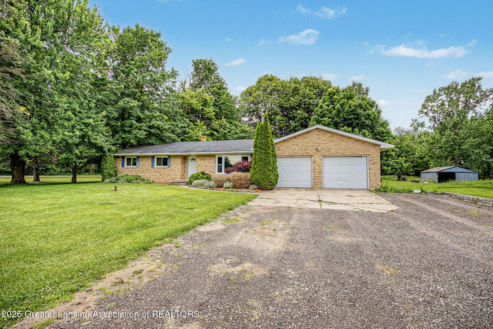 Property Photo:  10629 N Royston Road  MI 48837 