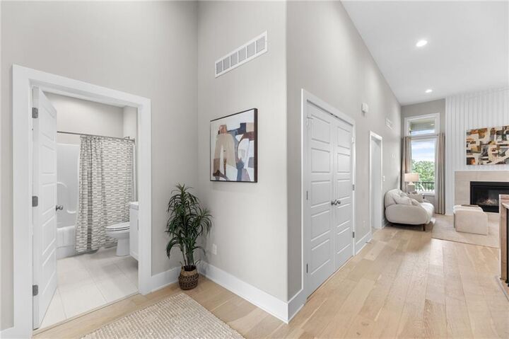 Property Photo:  804 NE Algonquin Street A  MO 64064 