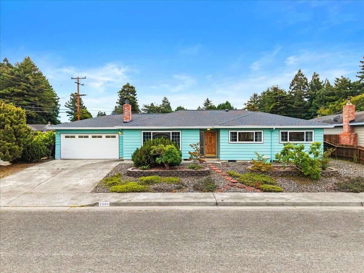Property Photo:  1580 Sun Dial Court  CA 95503 