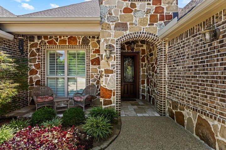 Property Photo:  1603 San Augustine Lane  TX 75604 