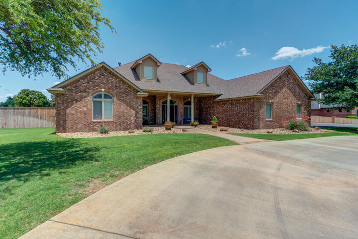 Property Photo:  8304 County Road 6945  TX 79407 