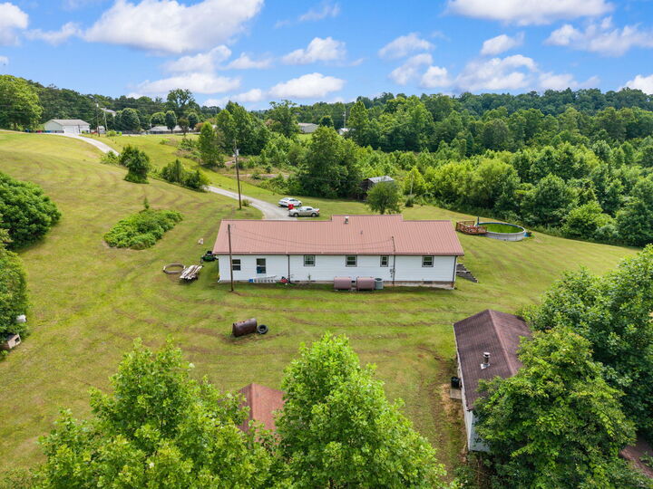Property Photo:  3492 Hawk Creek Road  KY 40741 