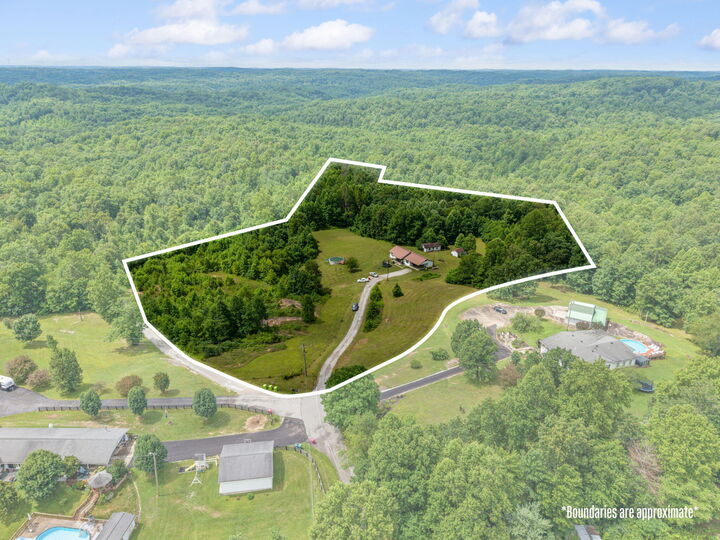 Property Photo: 3492 Hawk Creek Road KY 40741