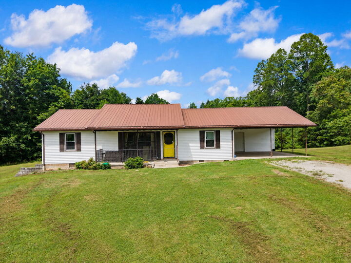 Property Photo: 3492 Hawk Creek Road KY 40741