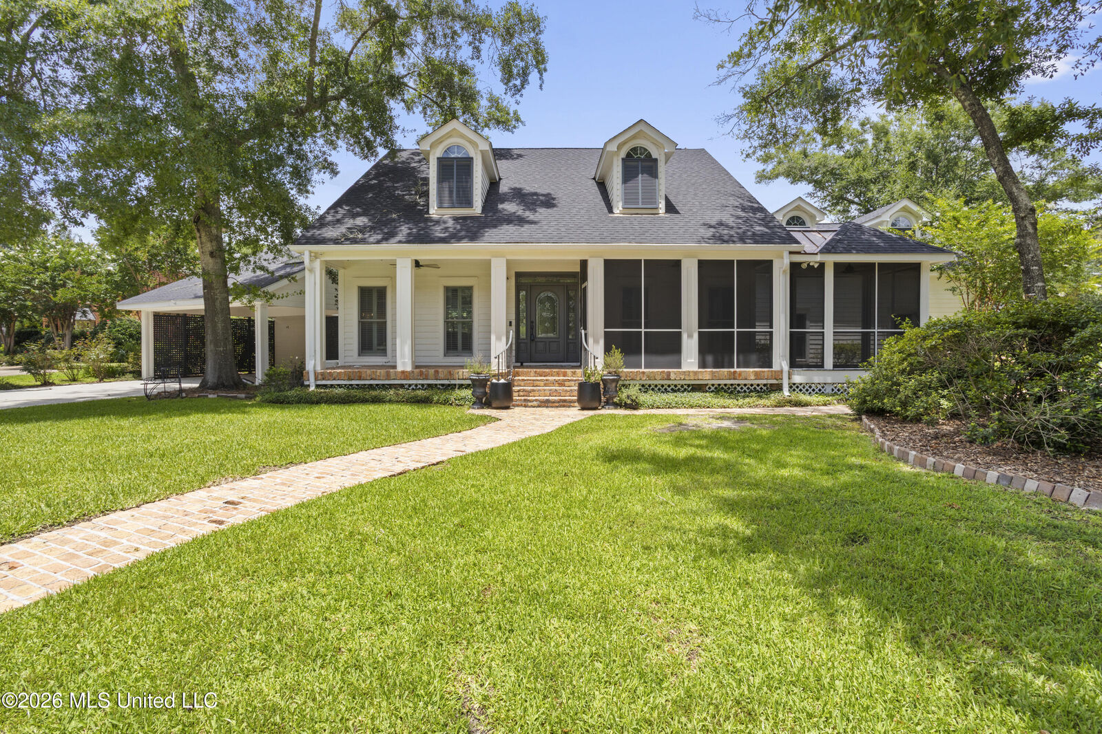Property Photo:  18 Cedarwood Lane  MS 39503 