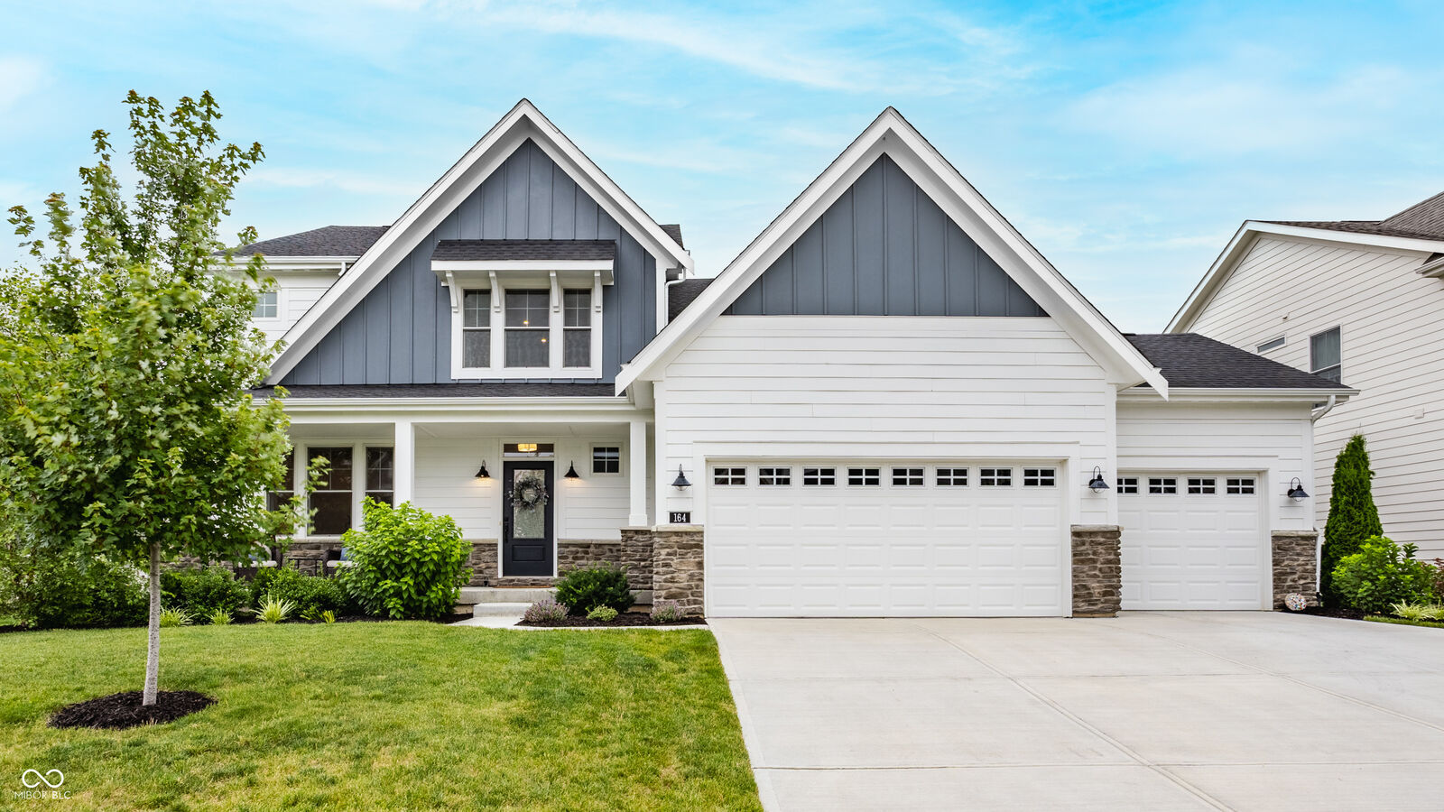 Property Photo:  164 Oakhurst Way  IN 46074 