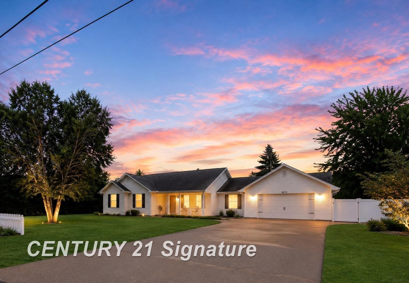 Property Photo:  4870 Coralberry Road  MI 48604 