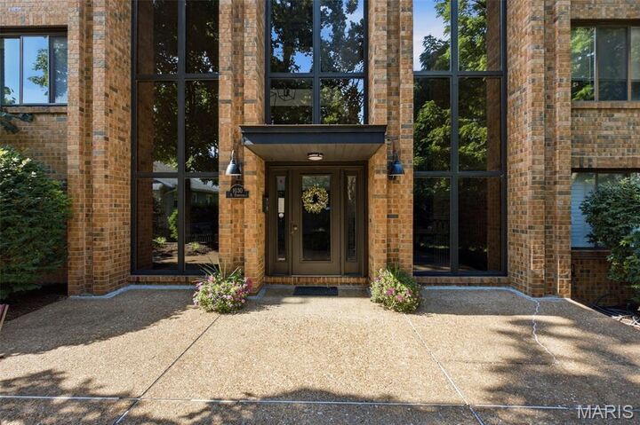 Property Photo:  1030 N Harrison Avenue 404  MO 63122 