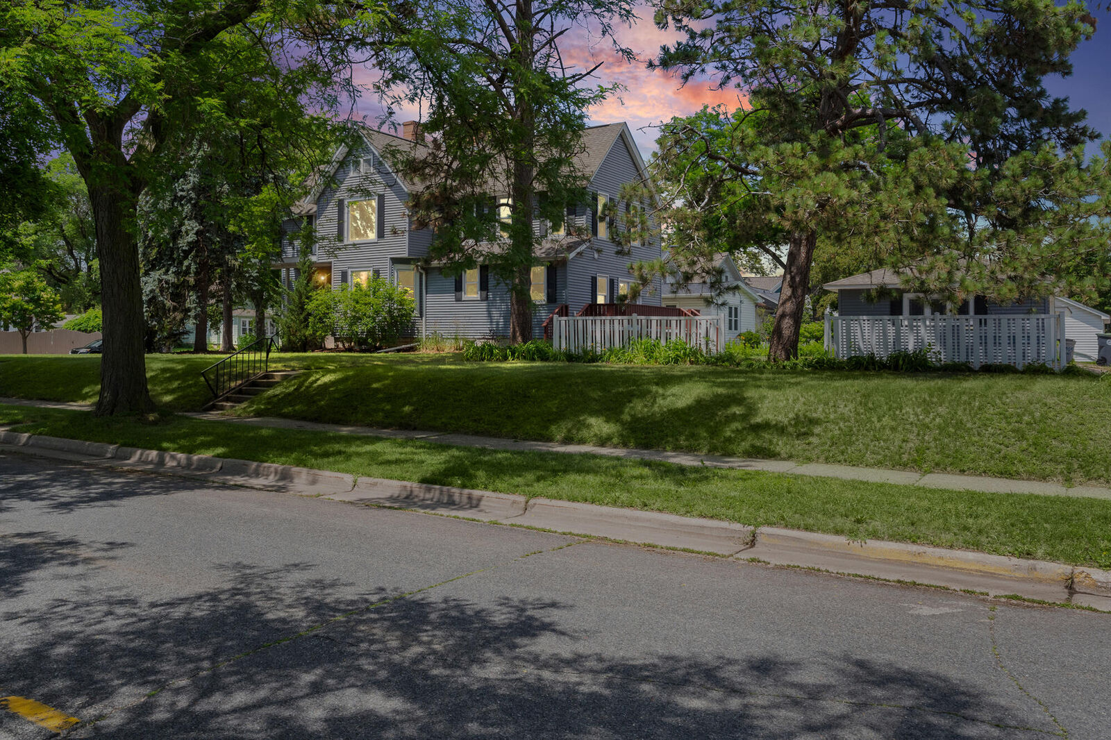 Property Photo:  2005 State St  WI 54601 