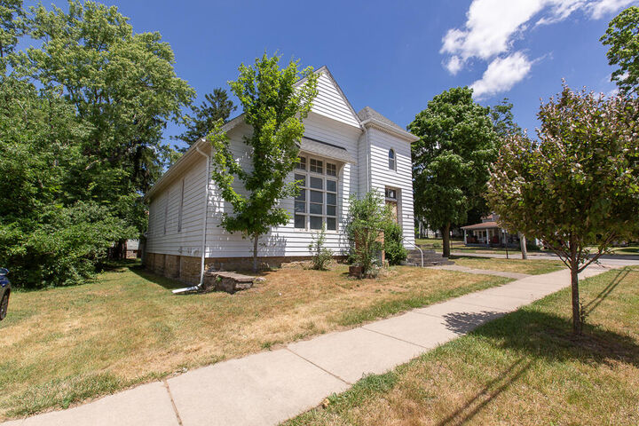 Property Photo: 31 Vine Street MI 49242