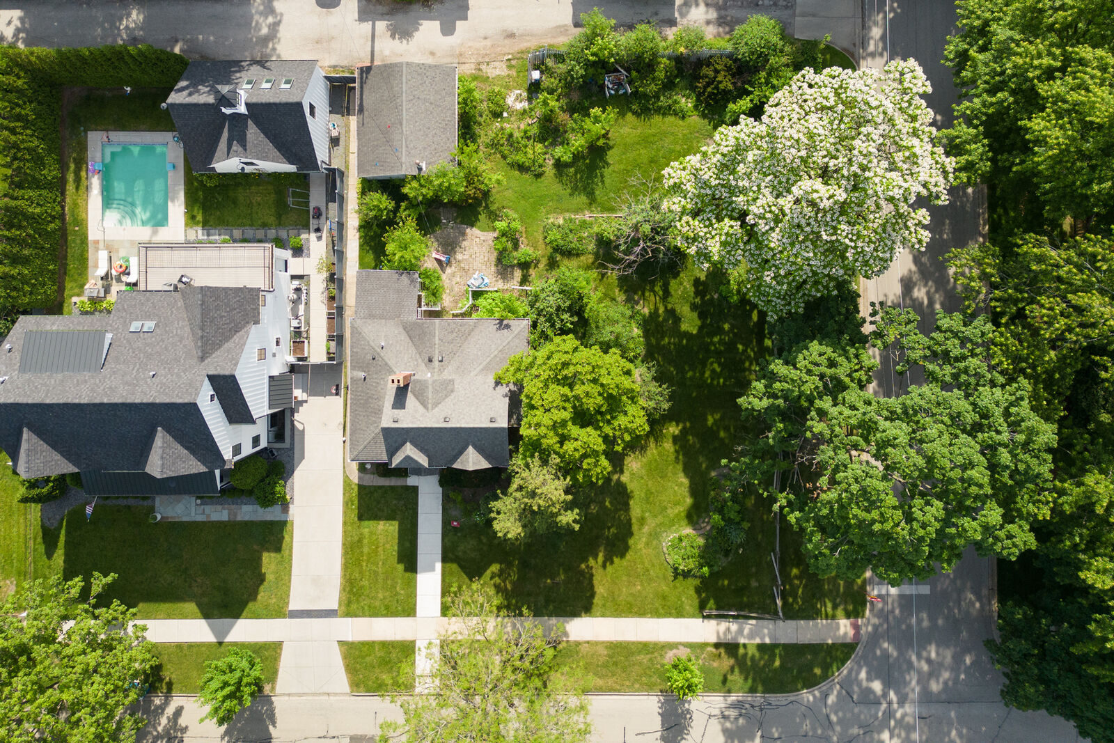 Property Photo:  41 S Stough Street  IL 60521 