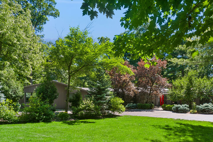 Property Photo:  3035 Blackthorn Road  IL 60015 