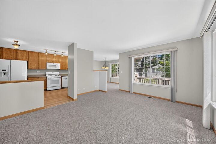 Property Photo: 340 New Haven Drive 340 IL 60013
